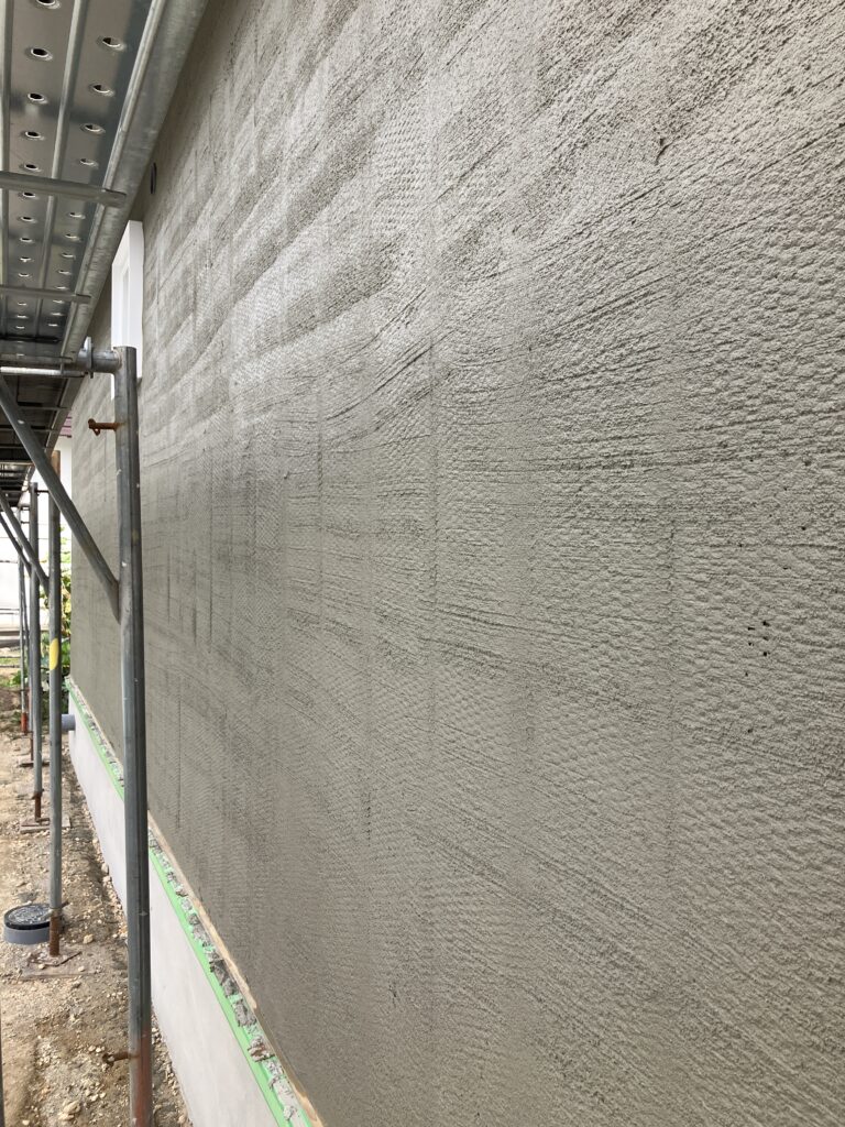 軽量モルタル塗り1回目