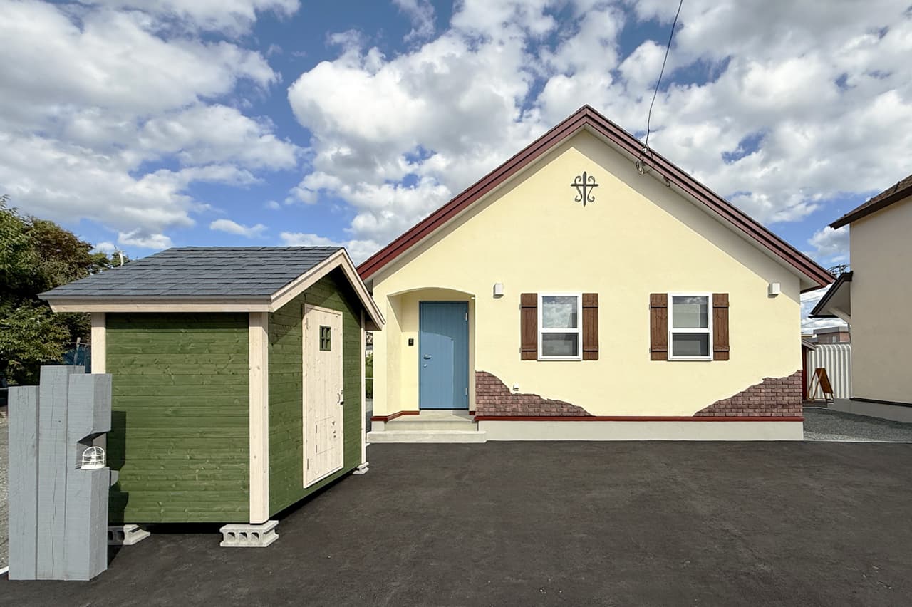 外観デザイン ｜ ロフトが楽しい平屋 | emoie「エモイエ」