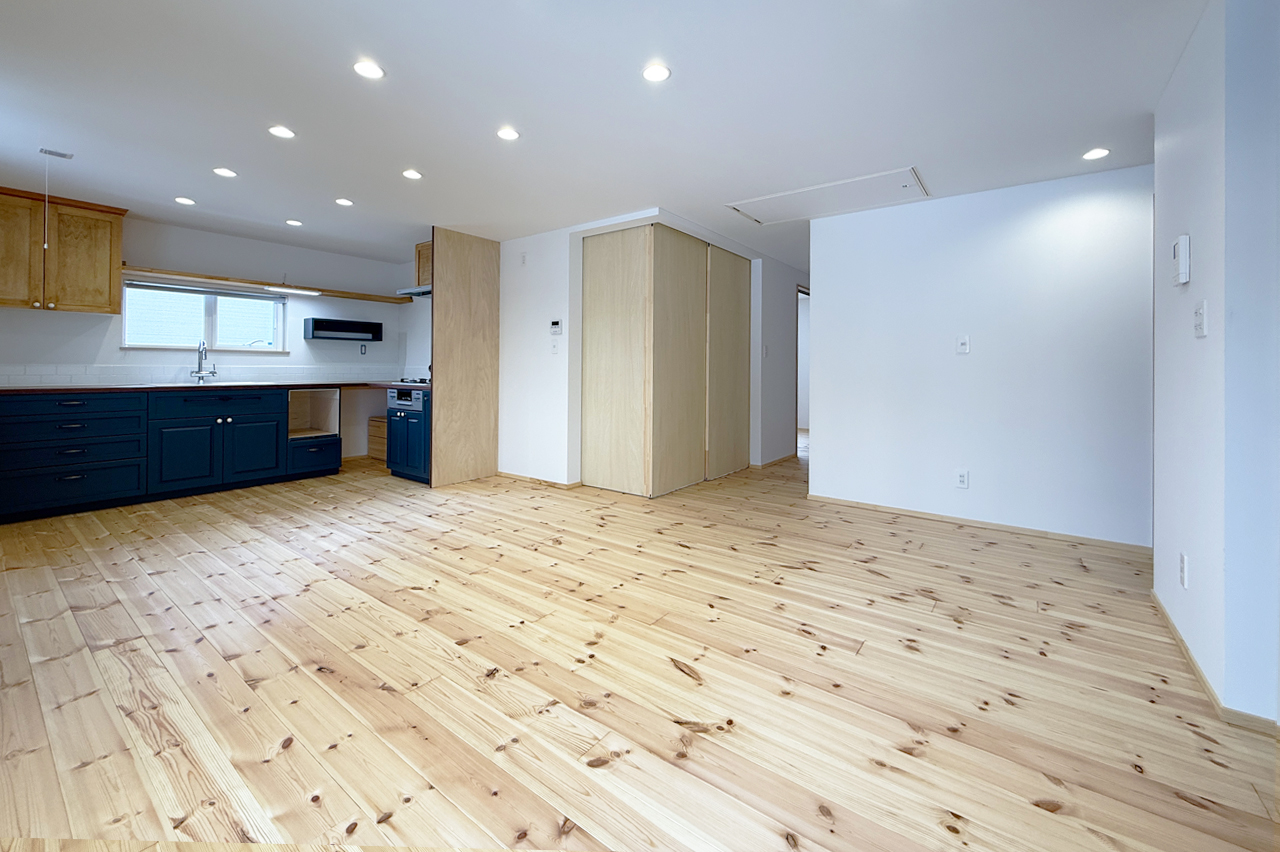 リビング・ダイニング ｜ 夕陽の家 | emoie「エモイエ」