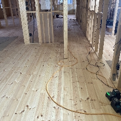 ２万年前のミネラルをいただく「おおきな平屋」