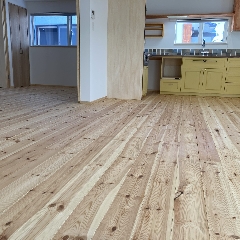 キズがつきやすく「あたたかい」